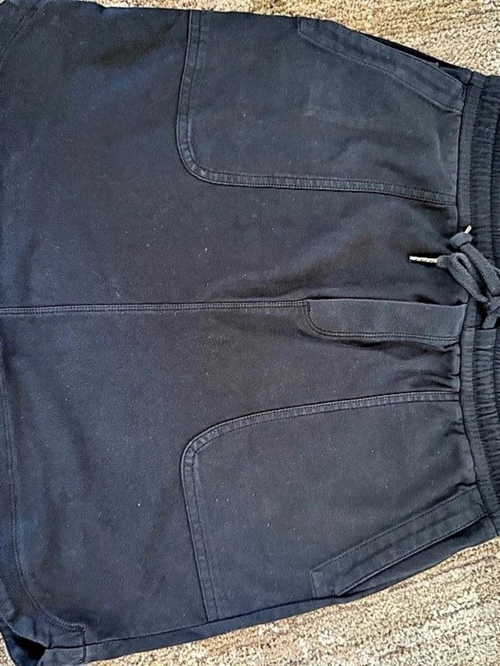 Athleta Cargo Shorts in Black Size Small Like New